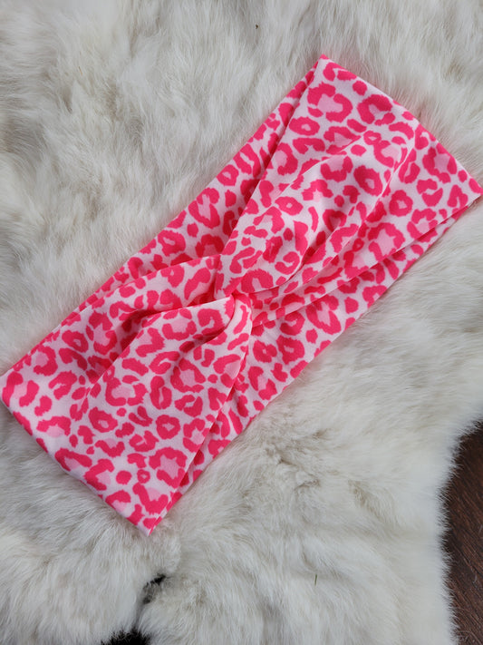 Neon pink leopard