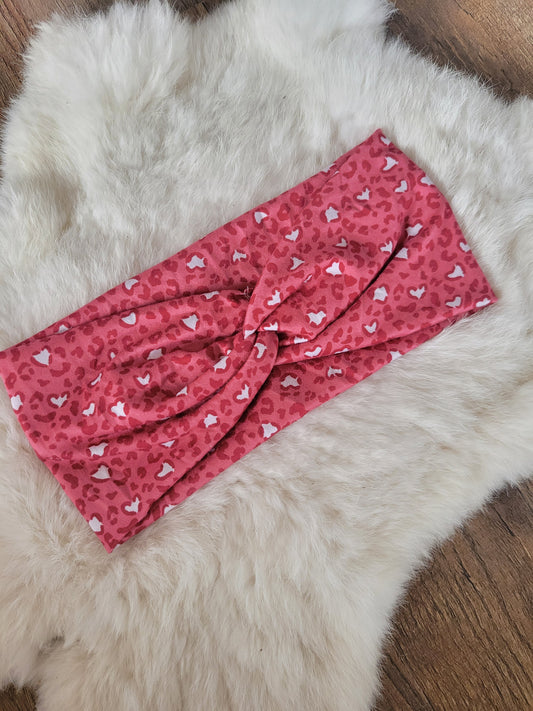 Burgundy heart leopard